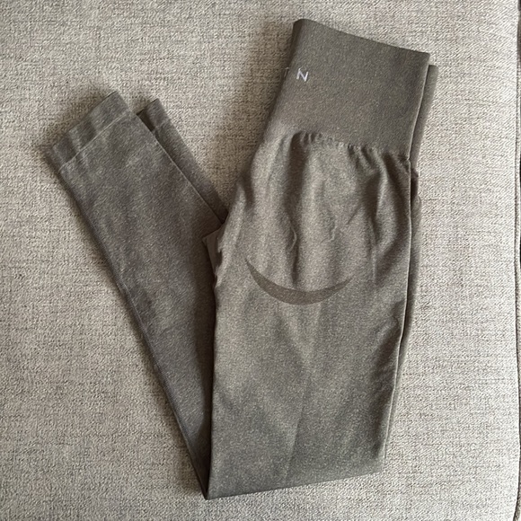 NVGTN LEGGINGS - Picture 2 of 3